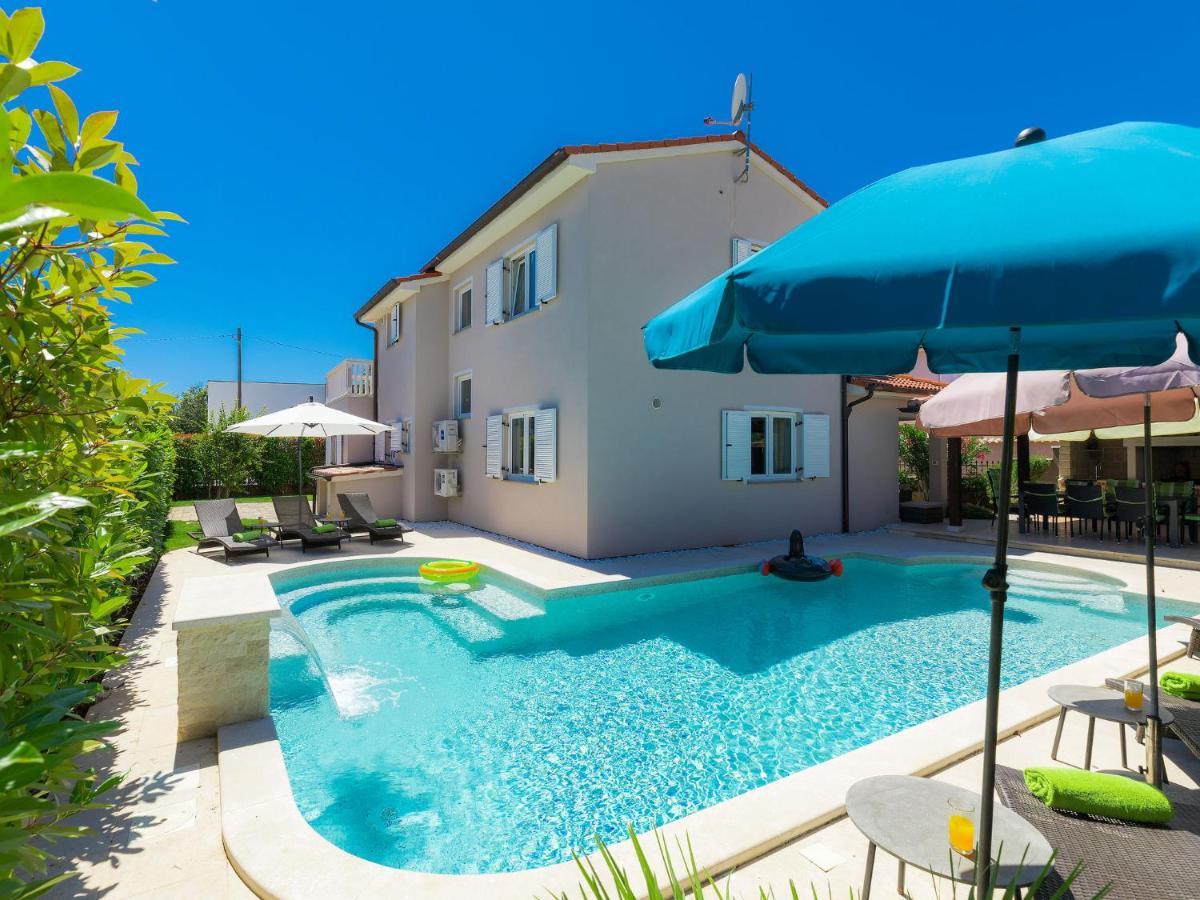 Holiday Home Villa Valentina By Interhome Loborika Extérieur photo