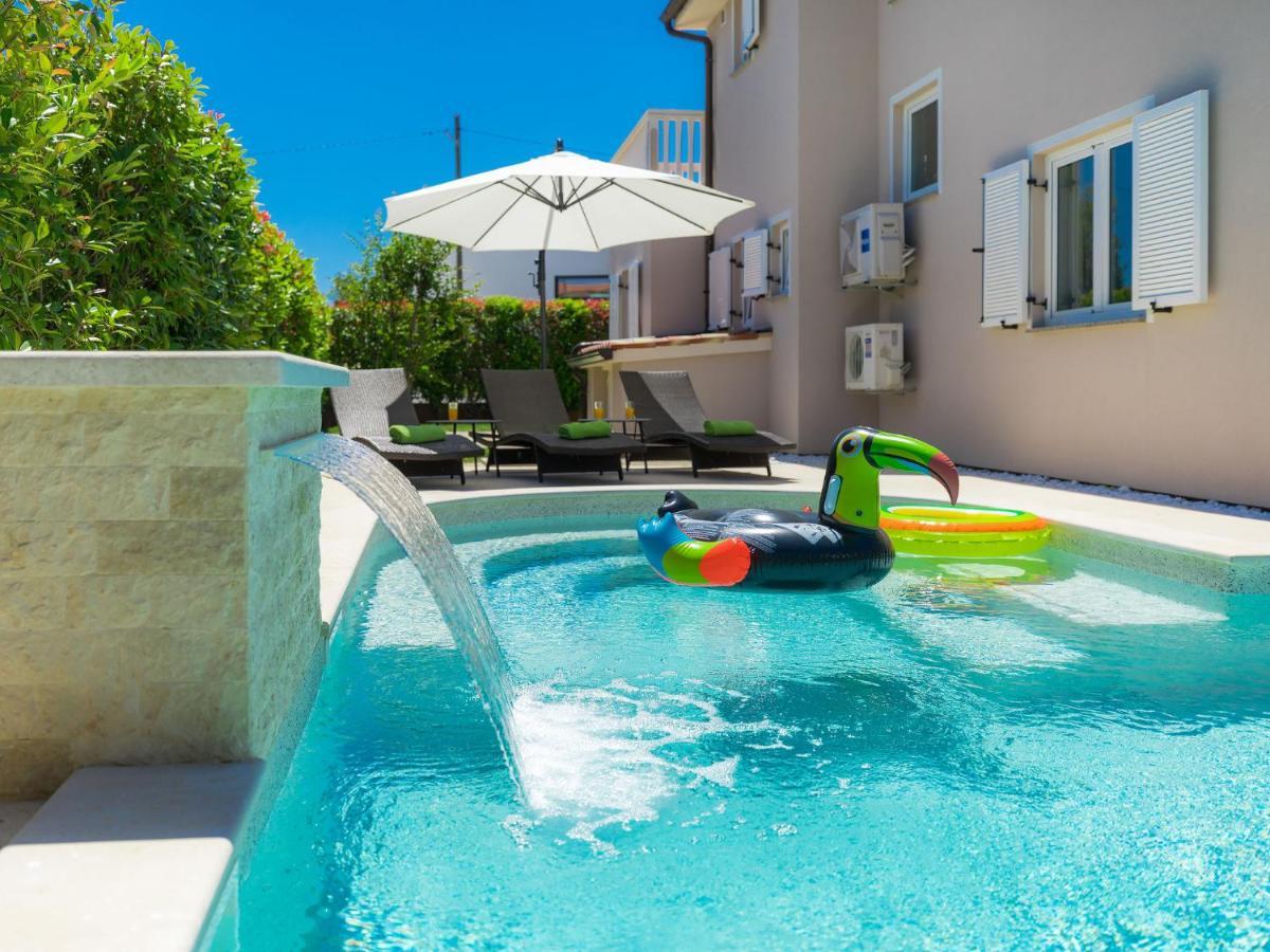 Holiday Home Villa Valentina By Interhome Loborika Extérieur photo
