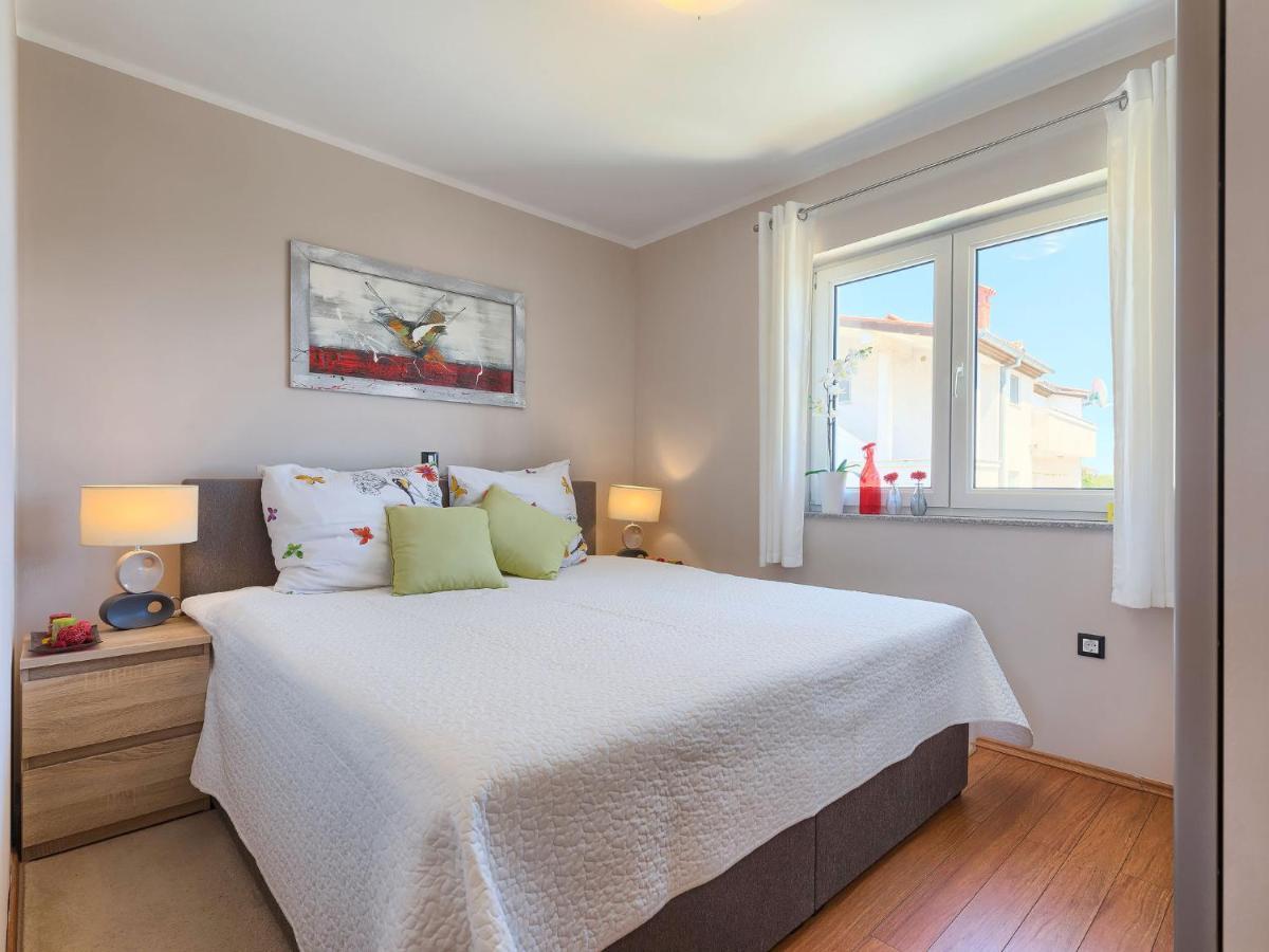 Holiday Home Villa Valentina By Interhome Loborika Extérieur photo